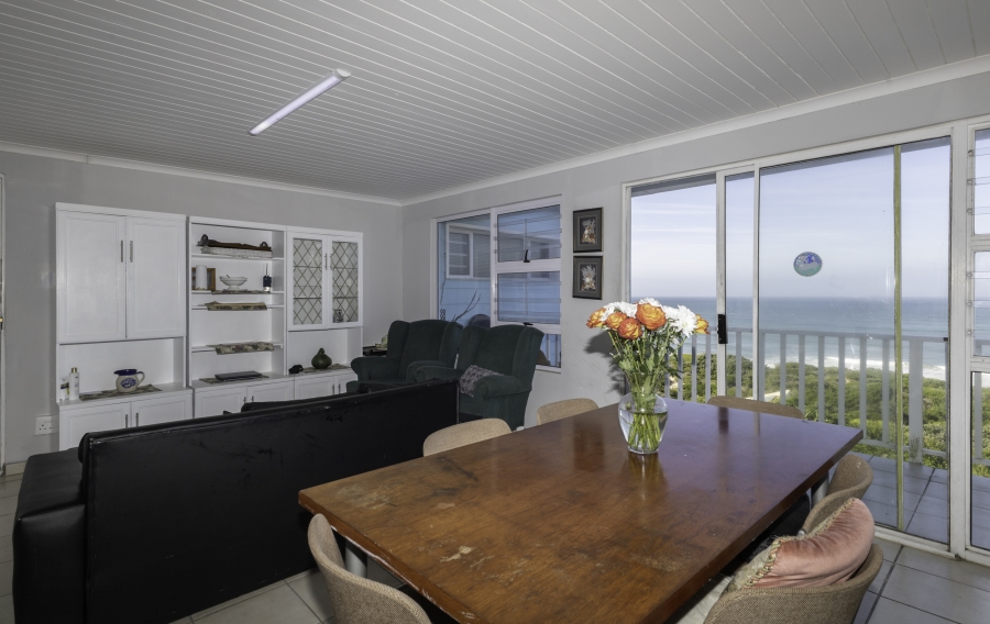 11 Bedroom Property for Sale in West Beach Eastern Cape